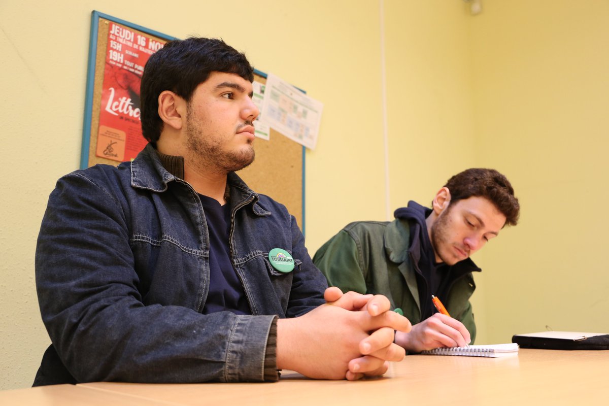 Nos candidats @kessaciamine1 et @cardojo2 étaient ce matin en visite au centre culturel des Hautepierre à Strasbourg.

L'occasion d'échanger, entre autres, sur le fonds social européen 💸