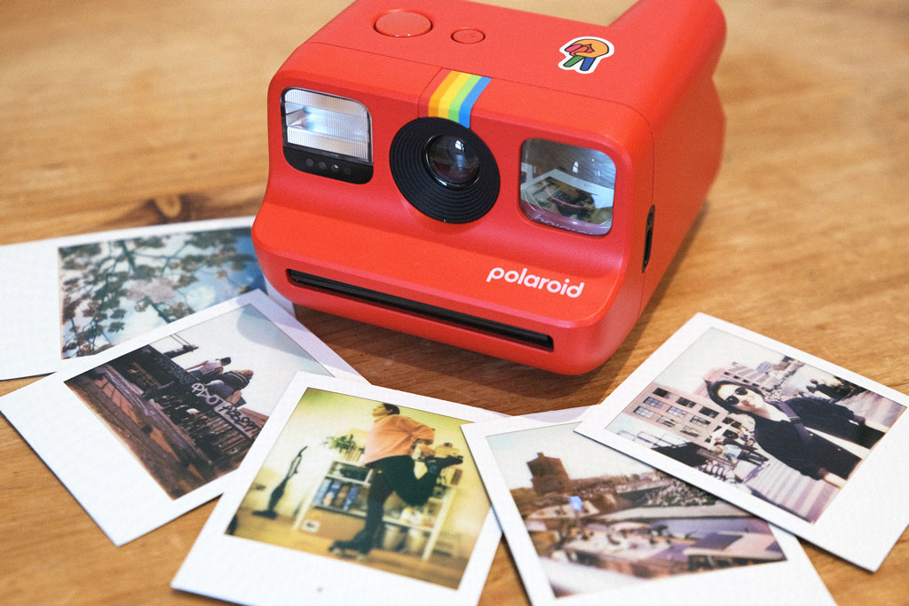AP_Magazine's tweet photo. The new Polaroid Go Generation 2 is the world’s smallest instant camera. Isabella Ruffatti finds out how it does: https://t.co/xcyFnp6Kiv
📷 @Isa_Ruffatti https://t.co/JP1mPpUdCk