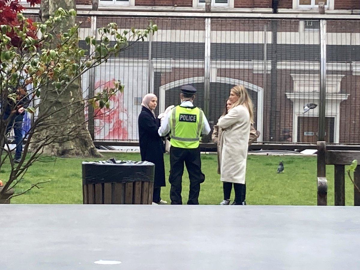 #ProjectServator were on patrol in uniform and plain clothes in #SOHO with @MPSSoho Officers using their specialist skills to help keep #SOHO @SaferSoho. If you see anything suspious tell police or security staff #togetherwevetgotitcovered #ACT counterterrorism.police.uk/servator/