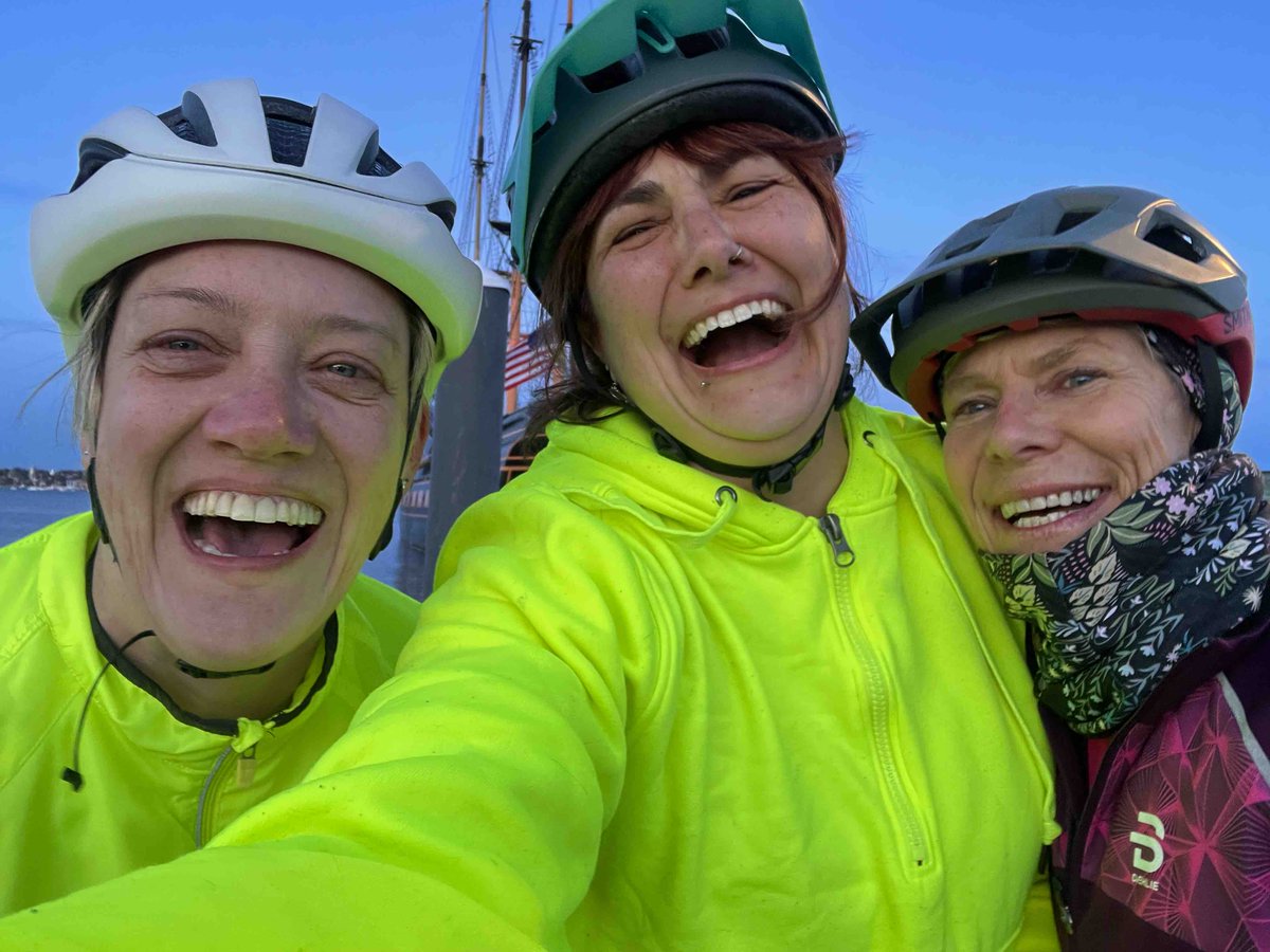 What an evening 🚲 🌕
Last night was our #fullmoonride, 60 riders set out for the Pink Moon!
Thank you AARP Rhode Island for your continued support! Thank you Jen, from Flow Pilates Newport, for getting us ready to ride! #newportri #lovewhereyoulive #enjoytheride