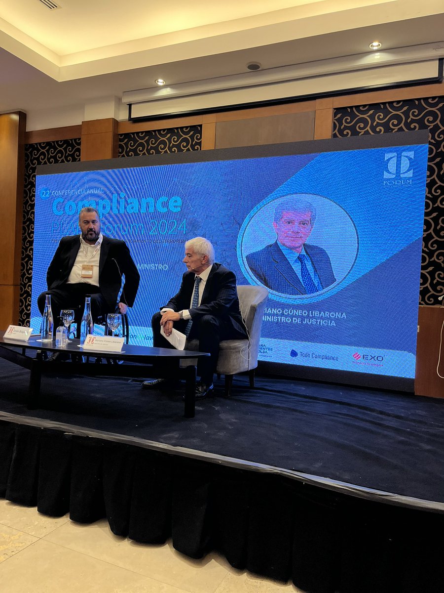 FIDESNET's tweet photo. Compliance FORUM 2024

Clausura de Honor
Palabras del Ministro de Justicia, el Dr. Mariano Cúneo Libarona https://t.co/UrjtKtmyBN