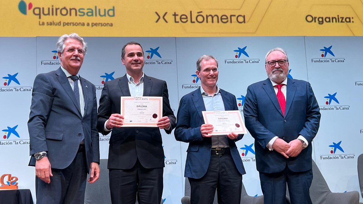 🌐 En la categoría Iniciativa Pública en Salud Digital, los finalistas son: El Meu Vall d’Hebron (<a href="/vallhebron/">Vall d'Hebron</a>) y MISALUD@SCS (<a href="/scsalud/">Servicio Cántabro de Salud</a>/<a href="/saludcantabria/">Salud Cantabria</a>)
#PremiosSaluDigital