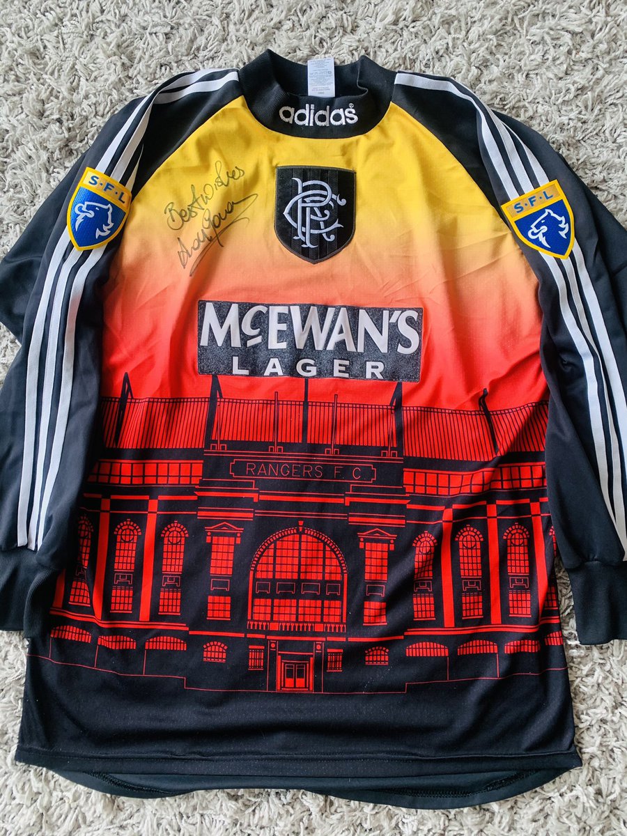 LCMB29's tweet photo. @g4ryw4lker @classicshirts @KITmagazine_ @museumofjerseys @WinksFootball @RangersFC @adidas @80s90sfootball @RangersReview55 One of the best i own 🙌🏼 https://t.co/KhPouhMayY
