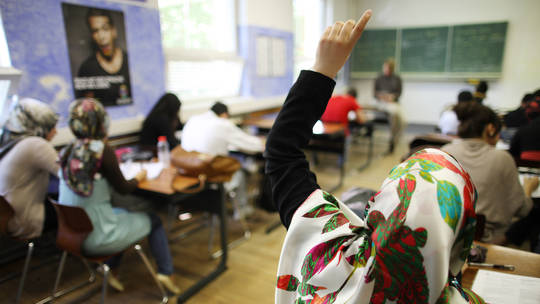 Most Muslim schoolchildren in German state place Islam above the law - study More than half of respondents said the rules laid down in the Quran take precedence, in their eyes on.rt.com/cs9y