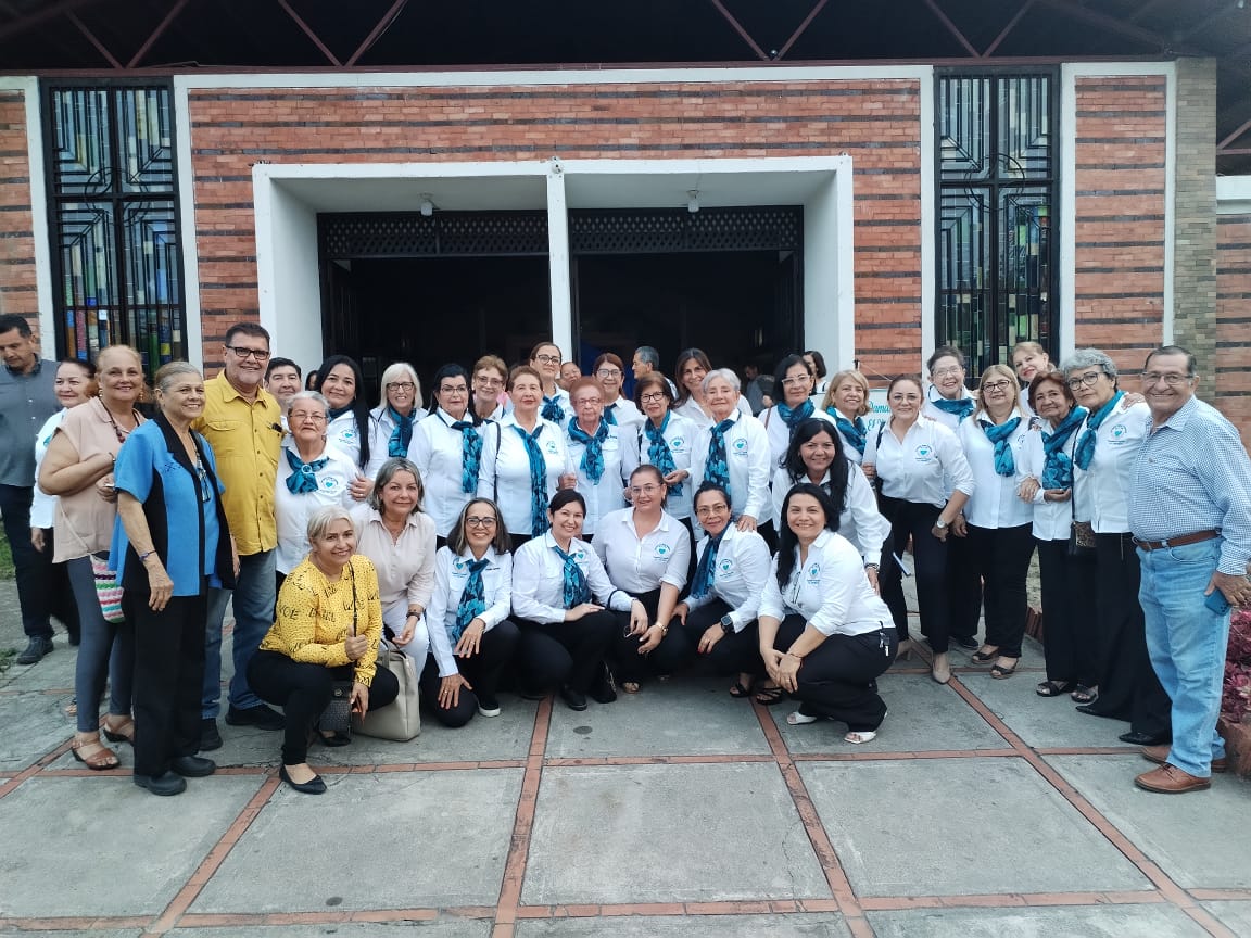 Adela Lozada tweet media