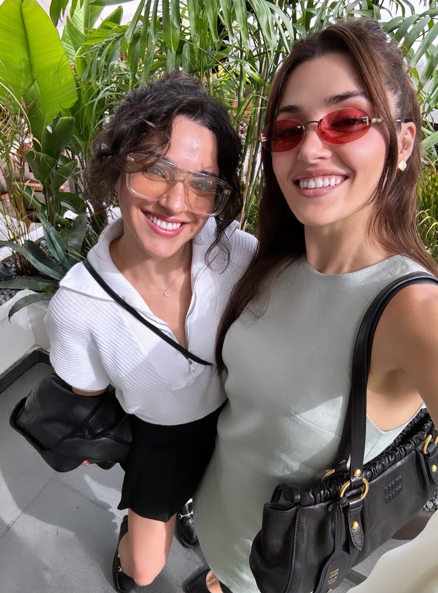 Leyla and Yasemin🥹❤️ bb family🤌🧿 #HandeErçel