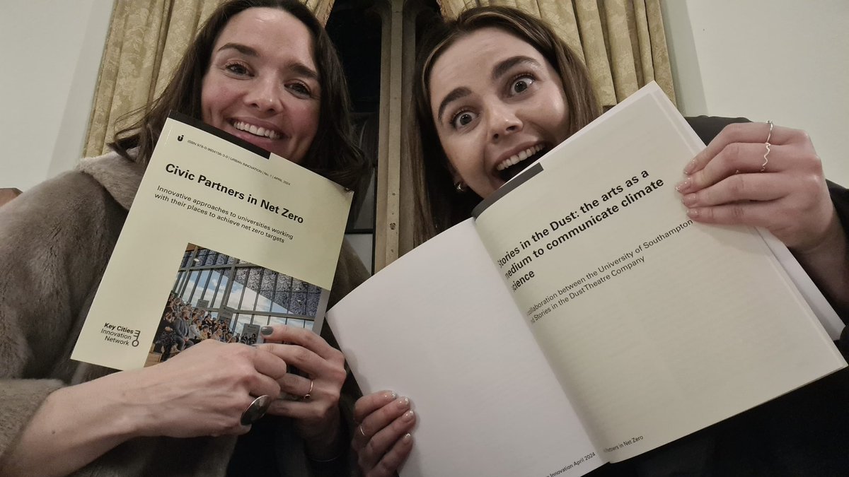ionafleur's tweet photo. So thankful to have been invited to @HouseofCommons last night for the #KeyCities publication launch (which includes our very own scientific paper all about @StoriesDust 😱) hosted by @RLong_Bailey 

A hugely inspiring evening full of pinch me moments✨

Full paper link below ⬇️ https://t.co/W4RX9c3YXe