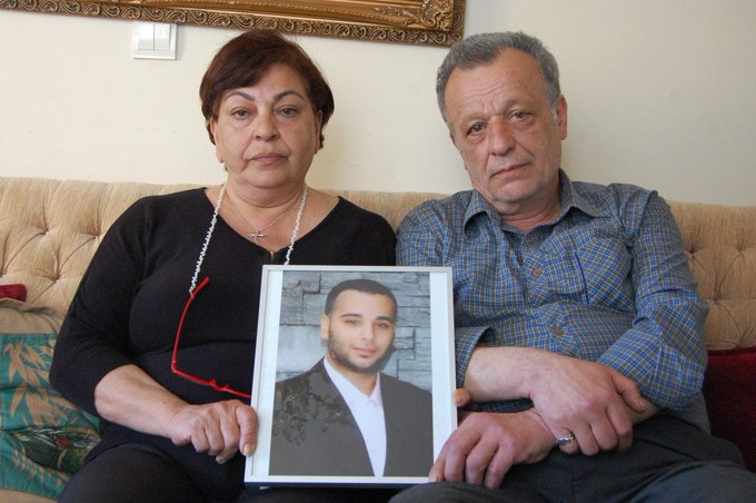 AGOSgazetesi's tweet photo. Sevag Balıkçı 24 Nisan 2011'de Batman'da askerliğini yaparken öldürülmüştü. Babası Garbis Balıkçı da yıllar sonra yine bir 24 Nisan günü bu hayata veda etti. Bugün, onları da anıyoruz, Balıkçı ailesinin yasını paylaşıyoruz. https://t.co/HVn5x70MMk