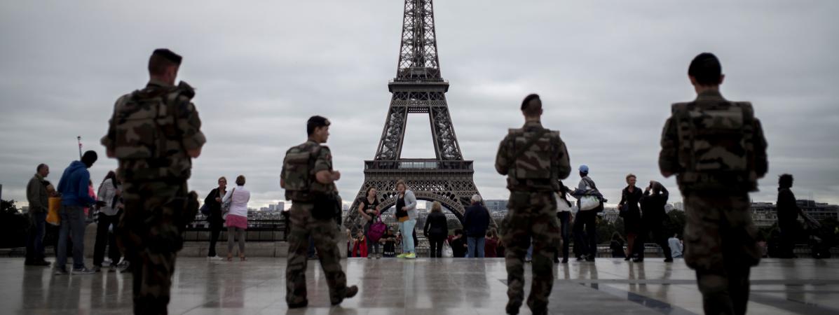 🇫🇷- Pour les #JO2024, un camp militaire sera installé aux abords de Paris. - Il pourra accueillir 5000 soldats pour assurer la sécurité des Jeux de #Paris2024. - Une mesure inédite depuis la Seconde Guerre mondiale, selon le directeur de l'économat des armées. #France #JO