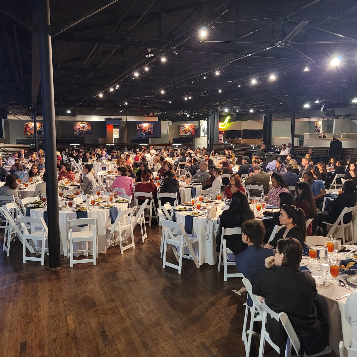 Amazing event today celebrating our Dallas ISD Hilltop Entrepreneurs! Wonderful work from our students who are solving today's problems with innovative solutions. @DISDCI @DrBrianLusk @dallasschools @mphav @DallasEdFound