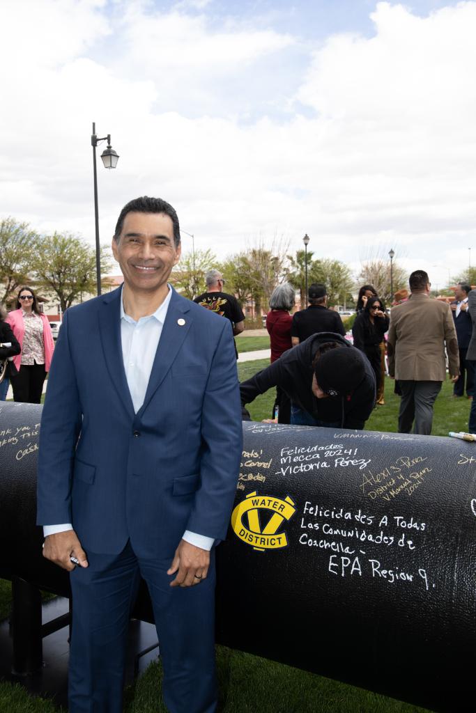 Earlier this month we were proud to join @cvwdh2o, local, and state partners to celebrate new grants to bring clean, affordable water and reliable sewer services to underserved Eastern Coachella Valley communities! cvwd.org/CivicAlerts.as… twitter.com/cvwdh2o/status…