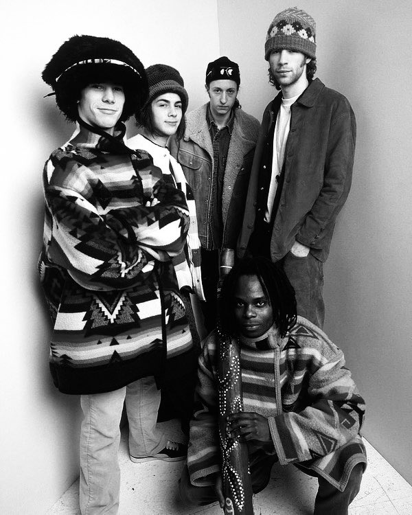 Good evening! Here’s my final choice today for the theme #90490s - from 1996, it’s Jamiroquai - ‘Cosmic Girl’ youtu.be/D-NvQ6VJYtE?si… Not a big fan but always liked this one! You? Volume up 🎶🎶