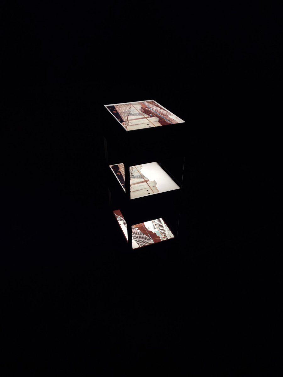 Zagrrrrebe dođite sutra u 19h na otvorenje Salona mladih u HDLU! 

sneak peek: #ekskluziva