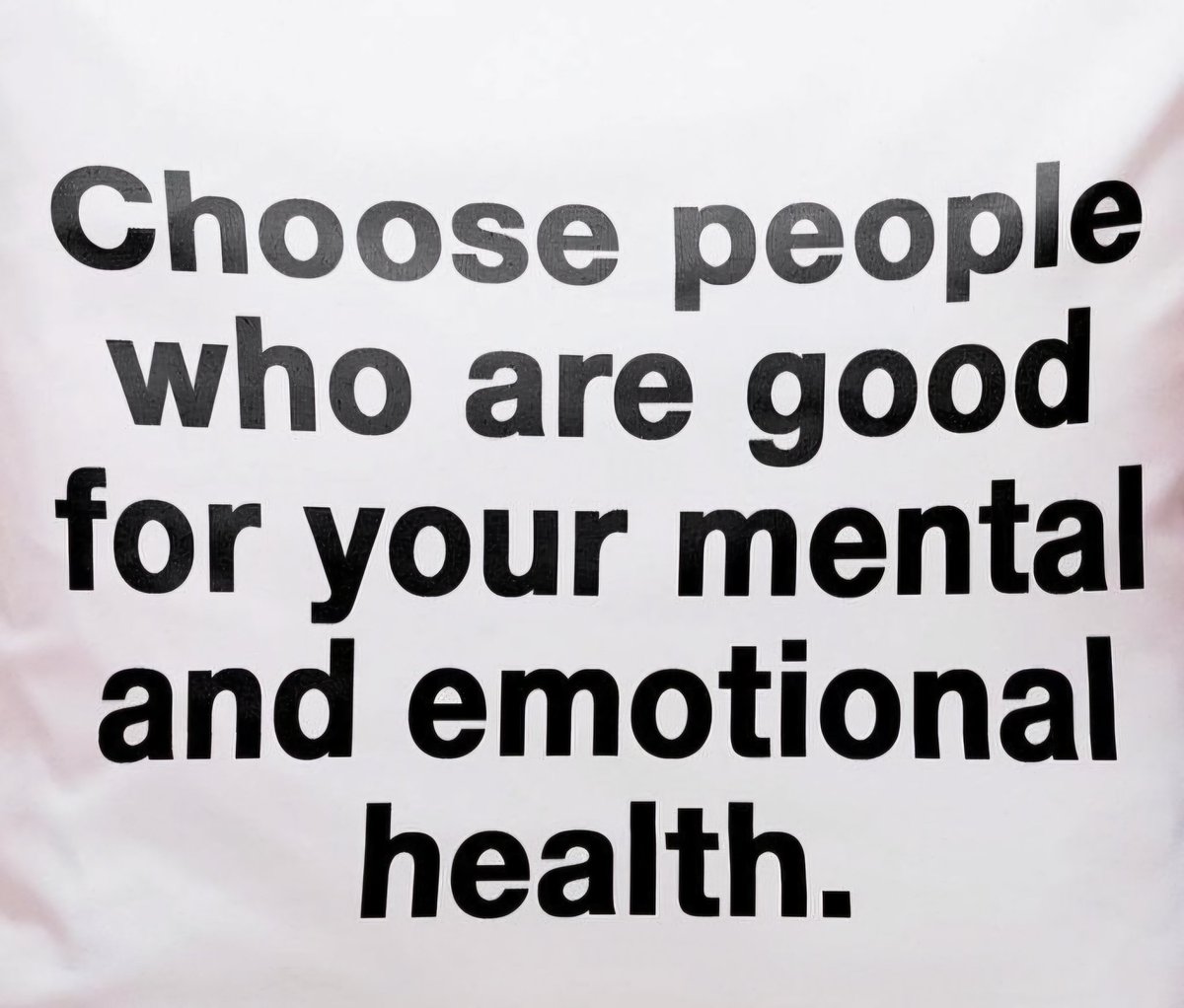 #mentalhealth #emotionalhealth #relationships #selfcare

It's important to surround yourself with people who are good for your mental and emotional health. This means people who are supportive, positive, and who make you feel good about yourself.

It can be difficult to let go of…