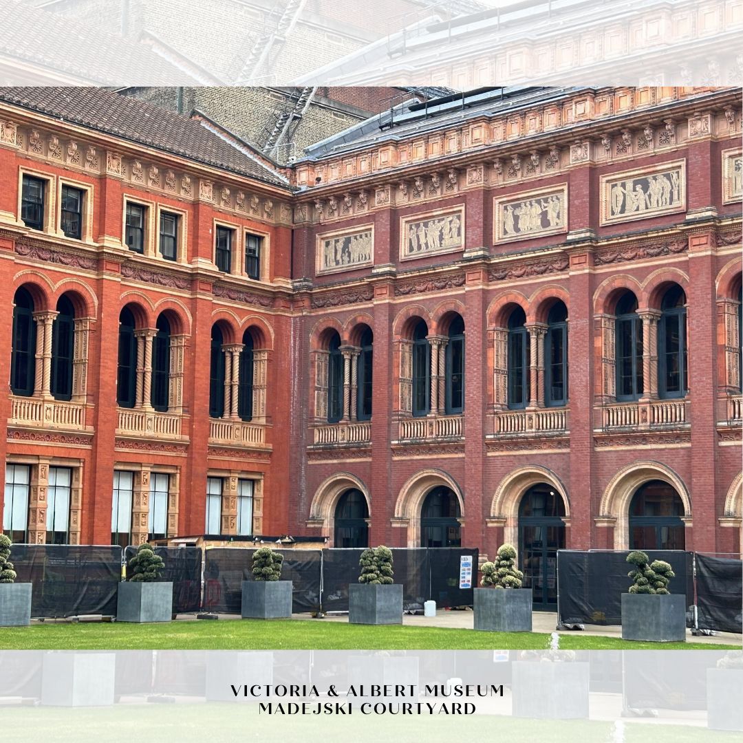 dbrlimited's tweet photo. With the scaffold now down on the Madejski Courtyard East Side the stark contrast between the newly cleaned and repaired East Elevation and the South Elevation showcases the exemplary work by DBRs highly skilled craftspeople.
#dbr #pasthasafuture #vamuseum #Madejski #terracotta https://t.co/SmTUzqn8ji