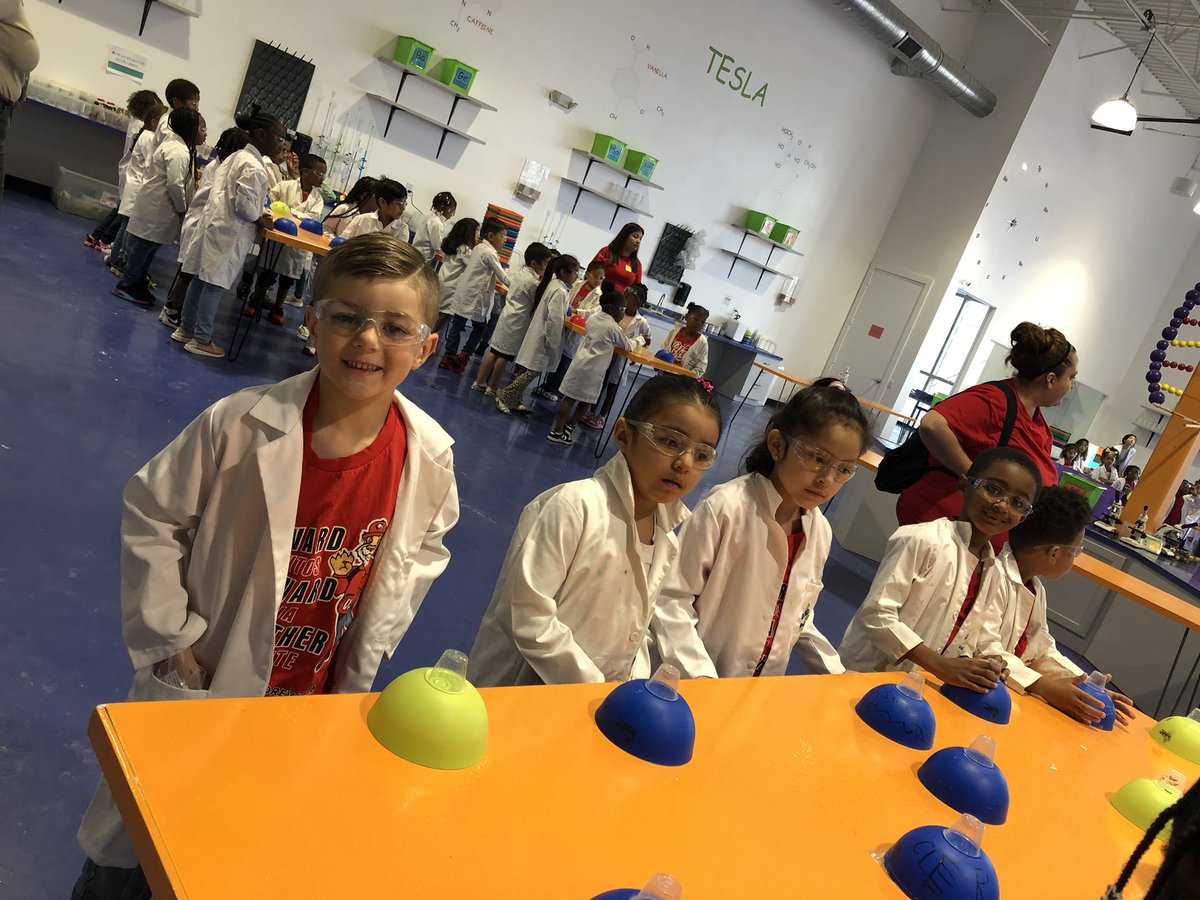 It’s field trip day <a href="/CharlesRDrewES/">Drew Elementary</a>!!!  Scientists for a day at Little breakers!! We’re making memories <a href="/CrosbyISD/">Crosby ISD</a>
