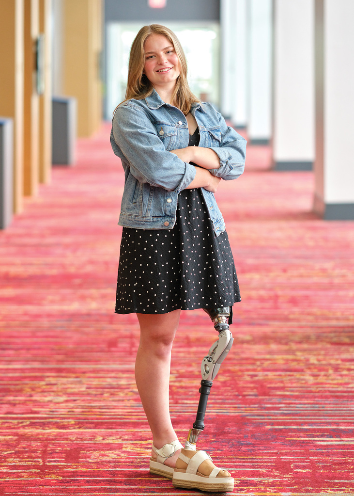 Gianna was born with a rare condition called proximal femoral focal deficiency (PFFD), which caused her to be missing part of her left femur. Her parents found specialized care for their daughter at @shrinerssocal. Watch her video story: ow.ly/YM3450Rn5P3 #LLLDAM