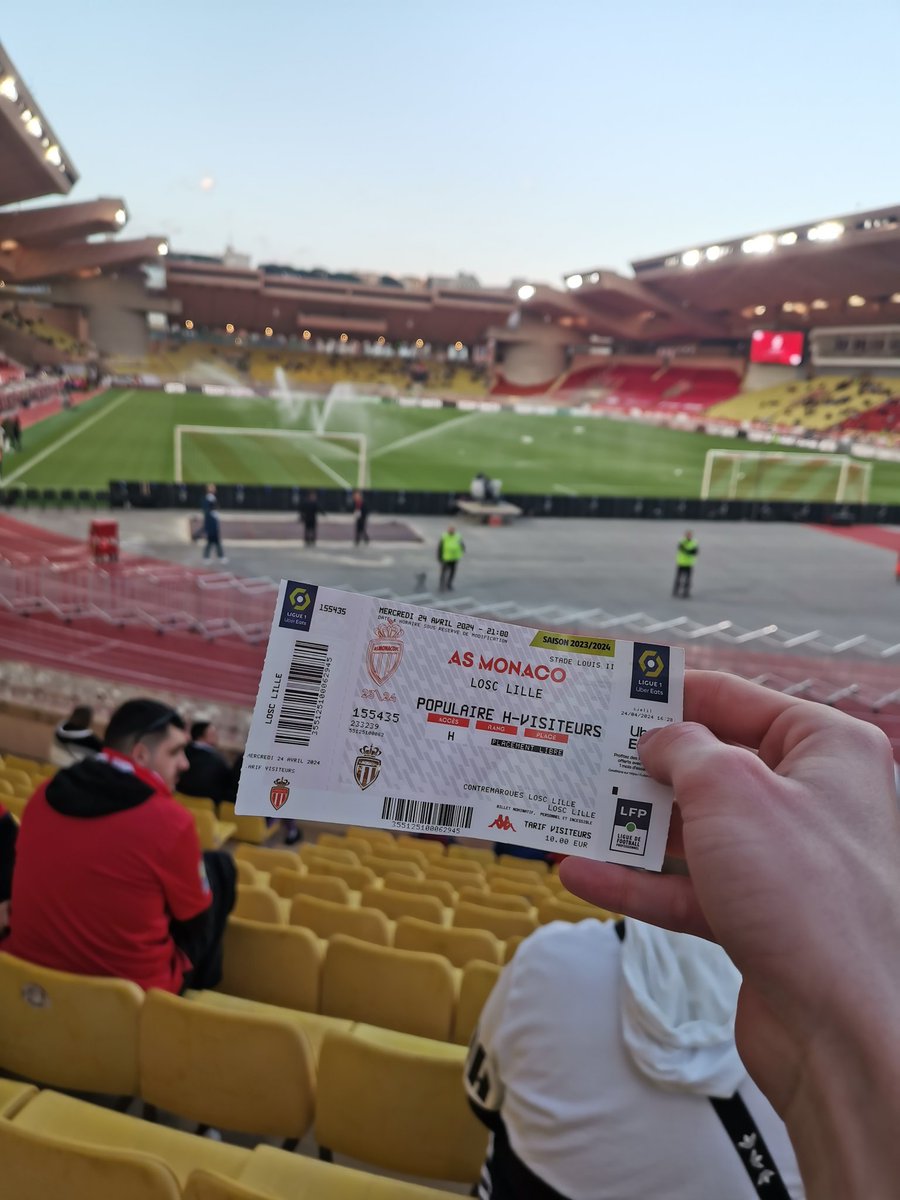 JulienT59T's tweet photo. 📍Stade Louis II
#LilleOnTour https://t.co/hLg9Nny8A5