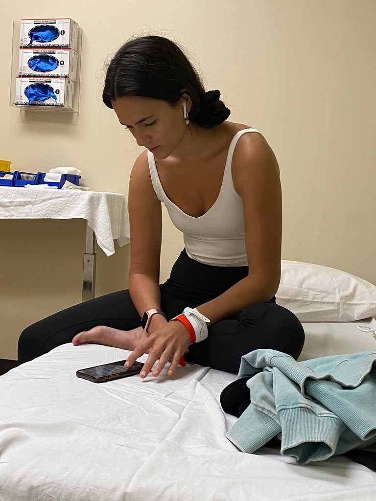 Ellie - The Pill Box With Brains & Beauty tweet media