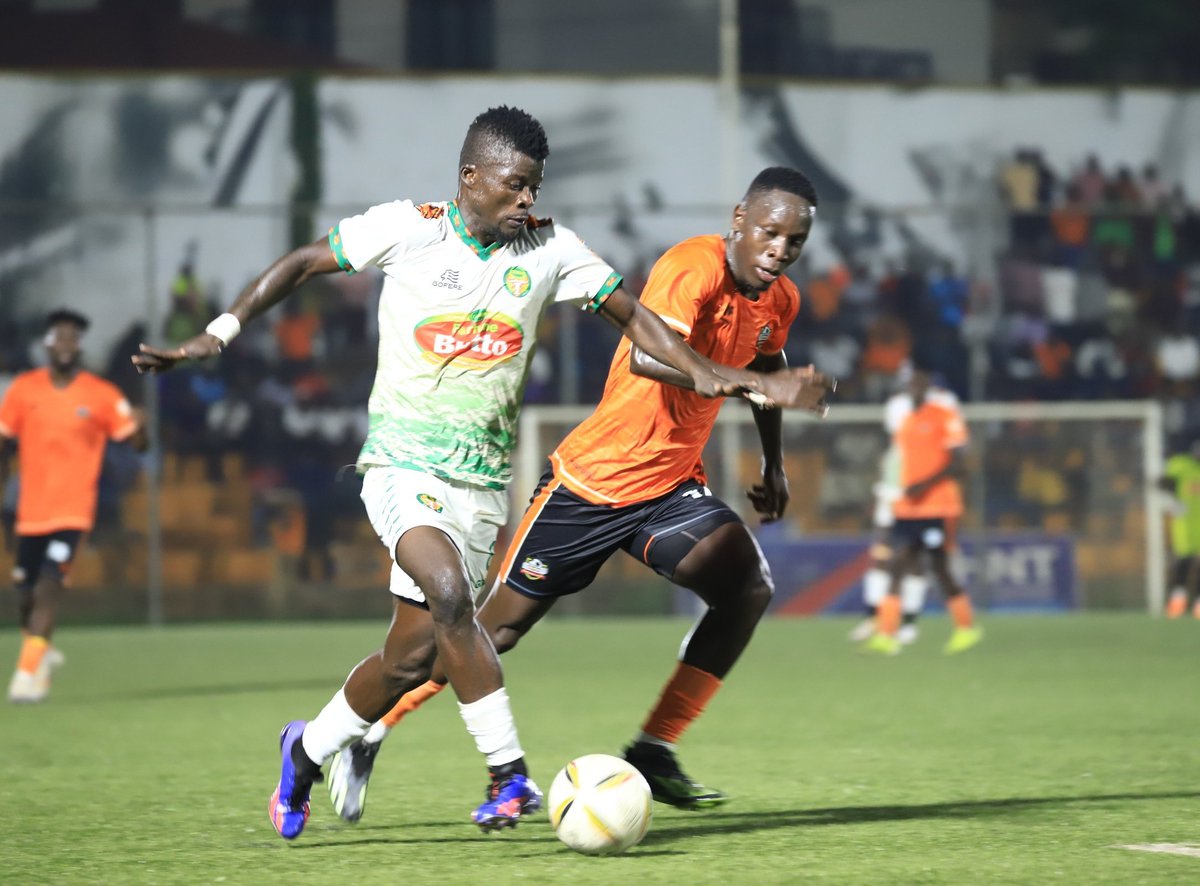 bbkigalifm's tweet photo. πΊπ¬#UgandaPL|#Matchday 25
FT NEC FC 1-0 Bul FC
β½οΈKelvin Tah Balni 55'
πStandings
1.Kitara FC 47pts +19
2.Vipers FC 46pts +21(-1 match)
3.Bul FC 46pts +14
4. NEC FC 43pts +2
5. SC Villa 42pts +14(-2 matches)
#MuriSiporonIgitego https://t.co/s7S4cAsBIq