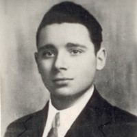 cernuscoposs's tweet photo. 24 aprile 1945: l'omicidio di Cesare Riboldi e Luigi Mattavelli a Cernusco

Facciamo memoria della #Resistenza e dei martiri del #25aprile 

https://t.co/B4YXXUBH56 https://t.co/wPi7NufLf2