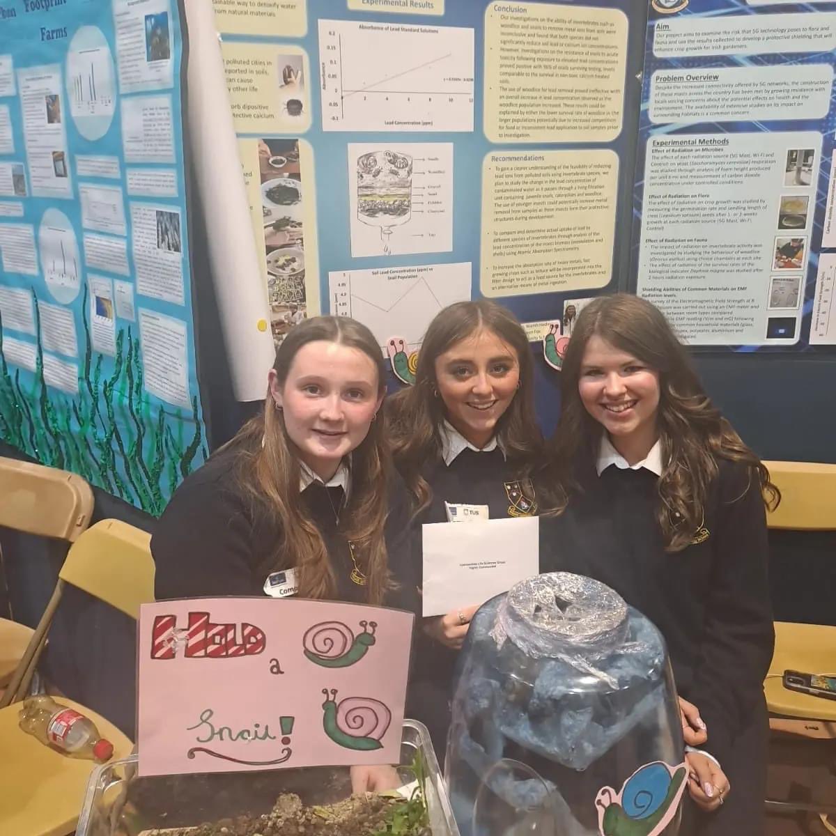 Congratulations to Lauren Fox, Niamh Heduvan and Ciona Lawless who were 'Highly Commended' for their project 'Lead Busters: Harnessing Invertebrates for Soil Clean-up in Developing Countries' at@SciFest. 🐌