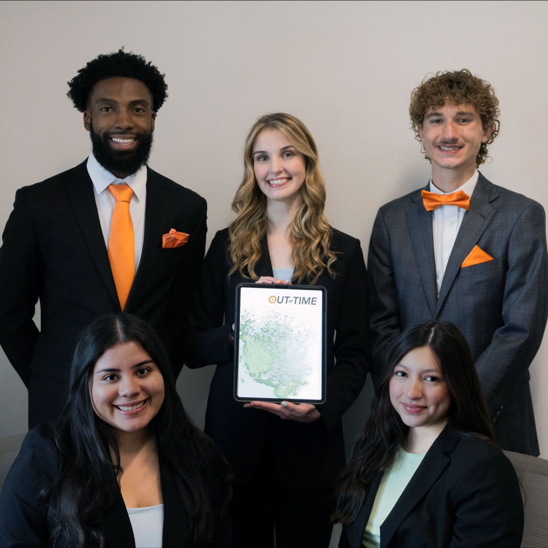 Congratulations to our students for placing SECOND in the American Marketing Association's Case Competition sponsored by The Sheth Foundation! Jenny Rodriguez, Trey Gibson, Linsey Rodas-Hernandez, Emma Hendrix, and Adam Heitz presented at the International Collegiate Conference.