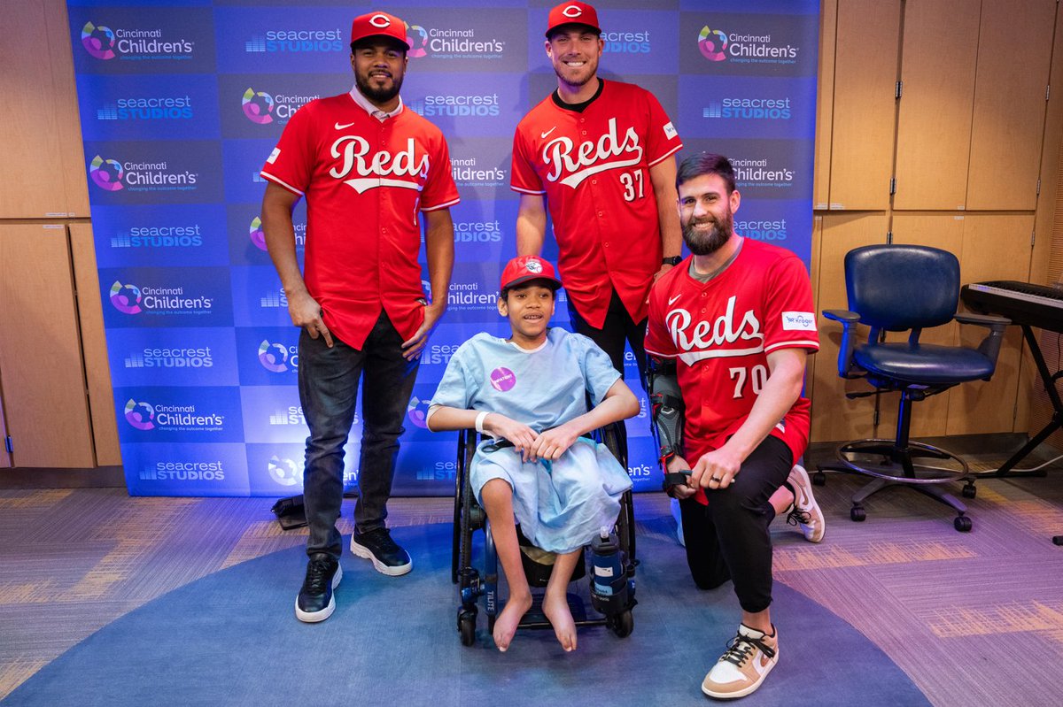 It was Mathletes vs Athletes at our @TejayAntone, @jeimer24C, and @Tyler_Step22 from the @Reds visited for games, fun, and a meet and greet!