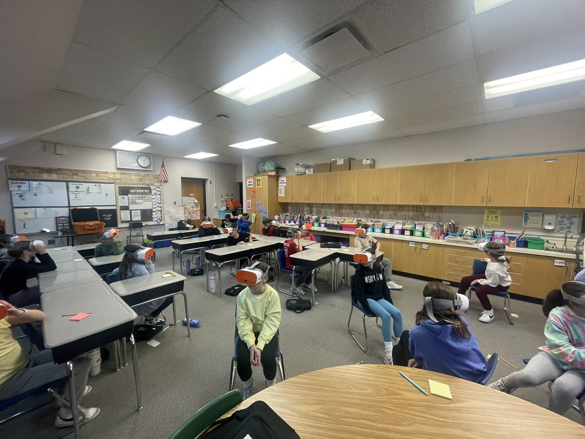 Miss Kennedy tweet media