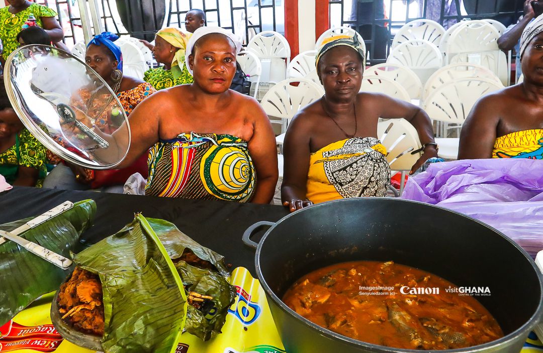 Did you miss 'Feast Ghana' in Asanteman? Well, there is more to come on 'May/Workers Day'. Call a friend, to call a friend to join us at the Accra International Conference Centre (AICC) so together we #FeastGhana and promote our local indigenous foods. 📷 credit: @Imagesimage