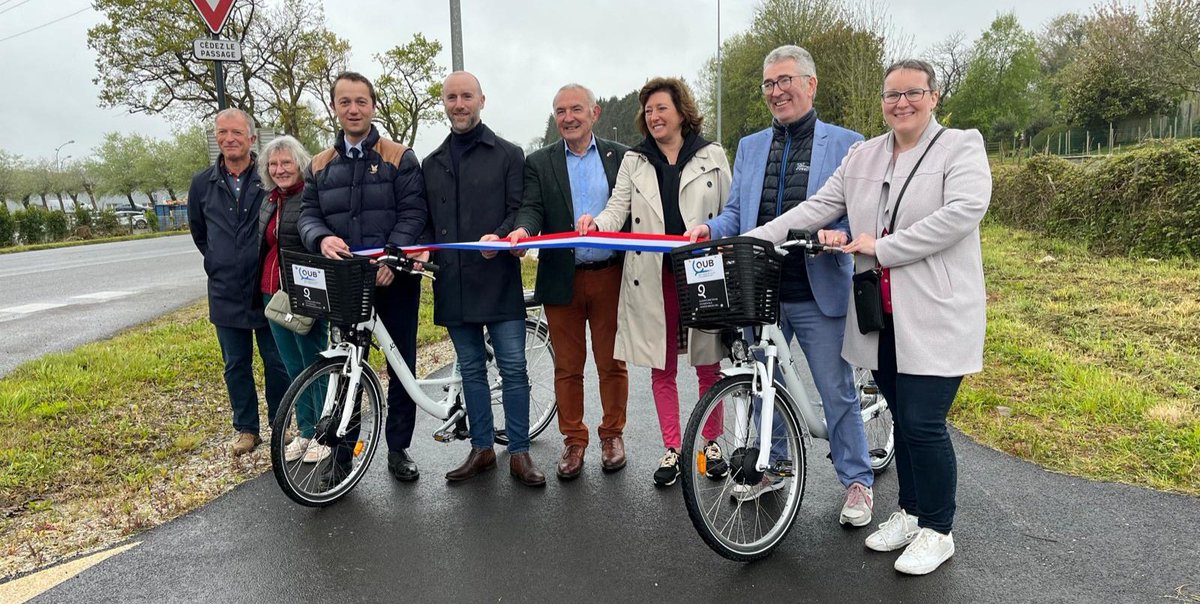 🤝 Le Président @MaeldeCalan a inauguré la nouvelle piste cyclable reliant #Edern et #Briec avec les élus locaux.

🚲 Le Département a investi 500 000€ pour cet aménagement qui permettra aux collégiens qui résident à Edern d’accéder aux établissements de Briec.
#Finistere #CD29…