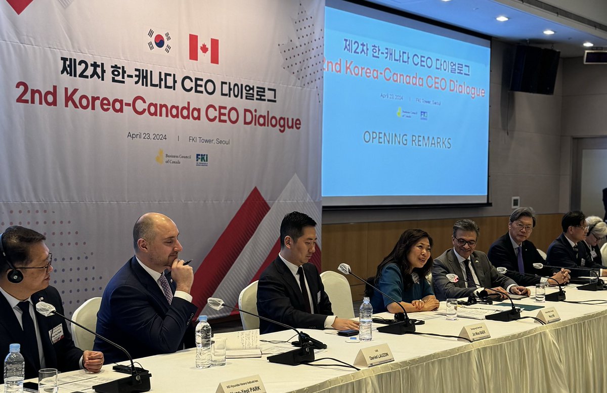 The Team Canada Trade Mission continues in the Republic of #Korea!  

Minister Ng took part in a @BizCouncilofCan and Federation of Korean Industries round table to explore solutions to trade issues Canadian and South Korean businesses face.  

#GoTeamCanadaTrade