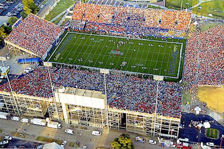 So excited and extremely grateful to receive an offer to play football and continue my education @utulsa ‼️ Thank you @TulsaFootball 🌀 @TulsaCoachKDub and @Switz for the awesome conversations and great opportunity! #AGTG #ReignCane @WHSFBRecruiting @WakelandFTball…