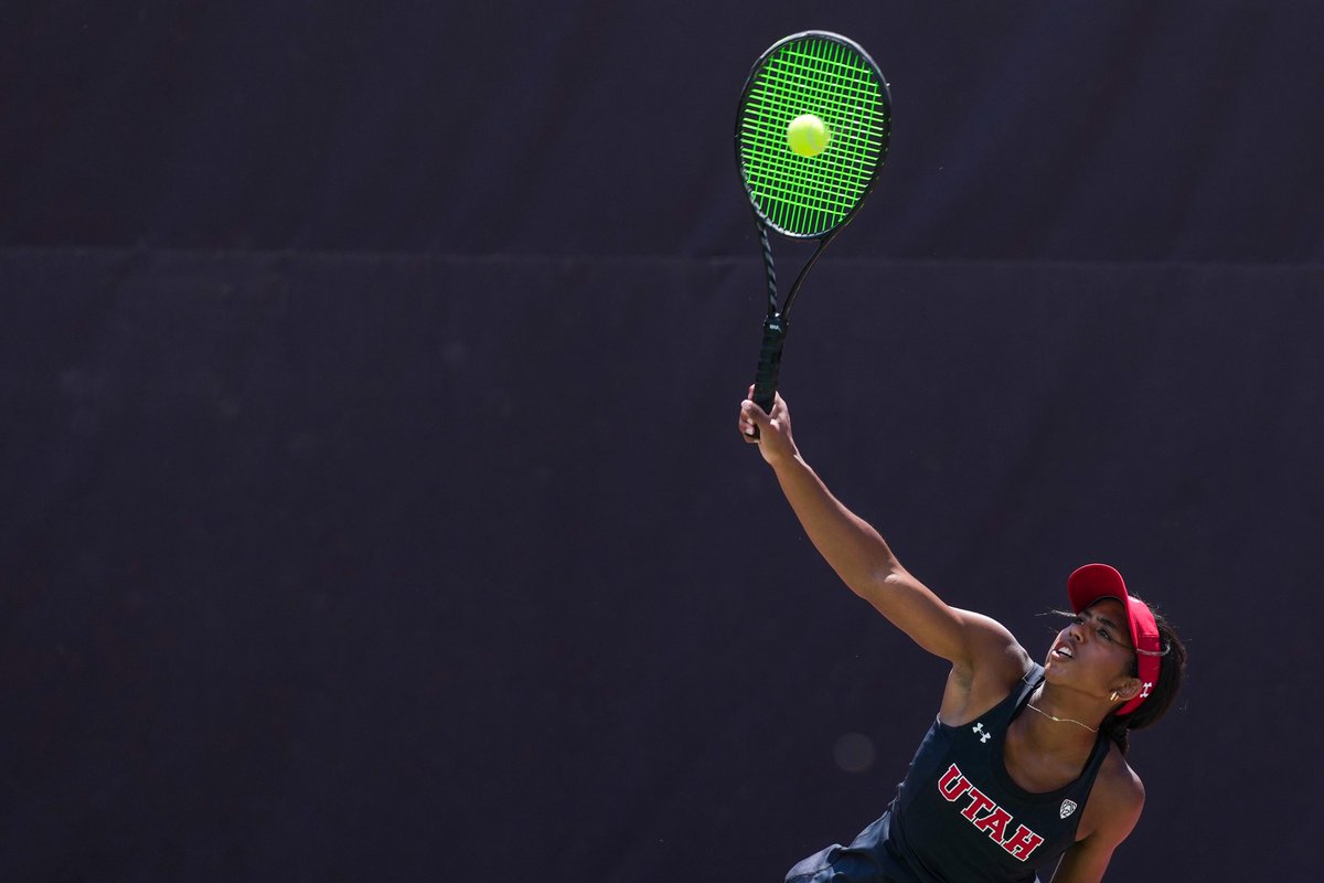 Kaila Barksdale gets a 6-4, 6-0 win at the No. 4. Utah leads 3-0. #GoUtes