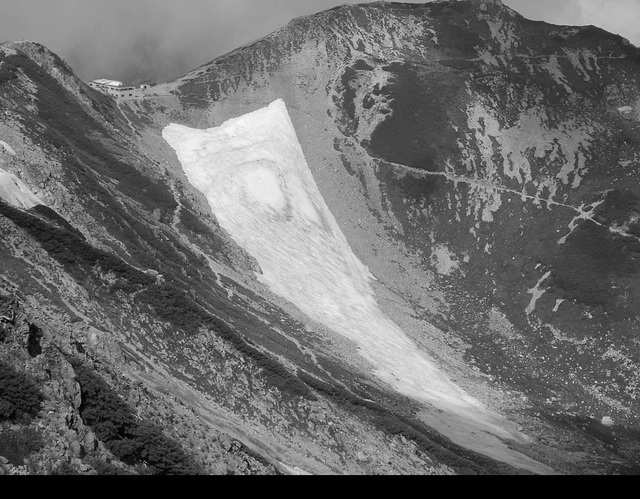 This 2006 image of Hamaguri Yuki Glacier is a part of our Glacier Photograph Collection, an online, searchable collection of more than 25,000 glacier photographs. This is the only photo of a Japanese glacier in the collection. nsidc.org/data/glacier_p…