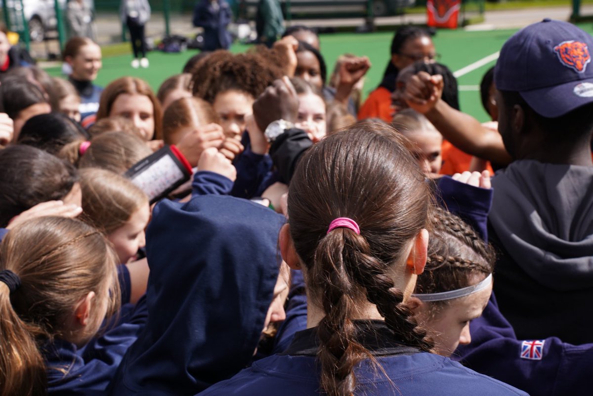 Phoebe Schecter tweet media