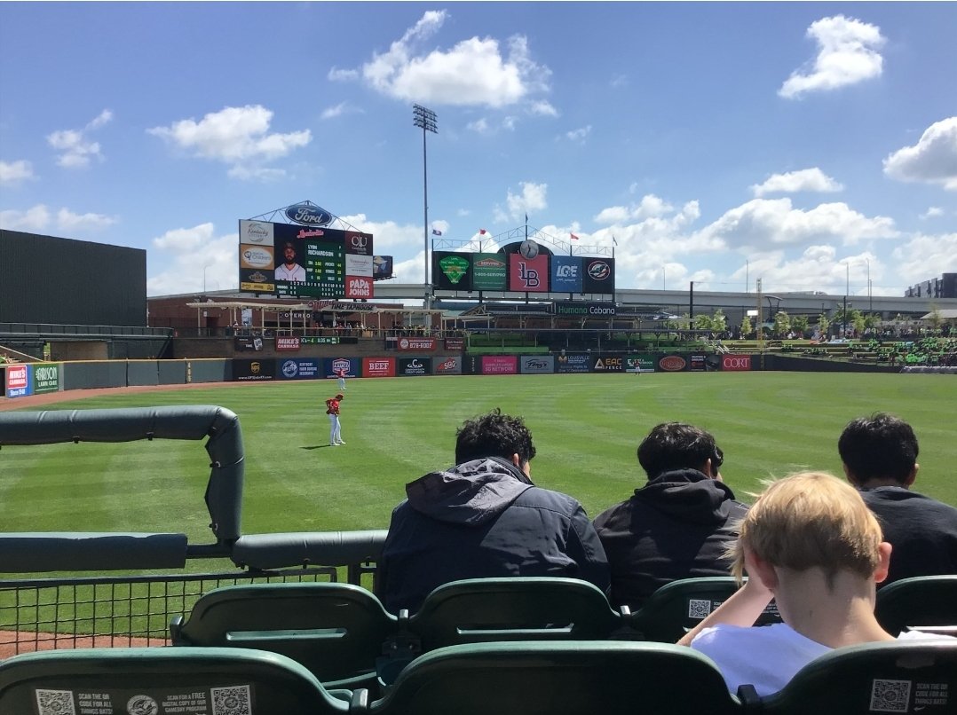 Beautiful day for a @LouisvilleBats game!  #EducationDay #8thGrade