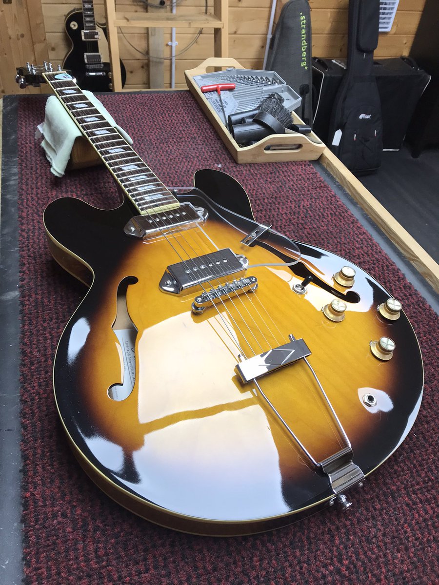 Bowie signed Takamine 12 string in for new nut &amp; setup. Note to self, do not clean! Goldtone E-Banjo dressed &amp; setup, good fun &amp; tuned as per standard guitar. Epiphone Casino fret dress &amp; setup #takamineguitars #epiphoneguitars #banjitar