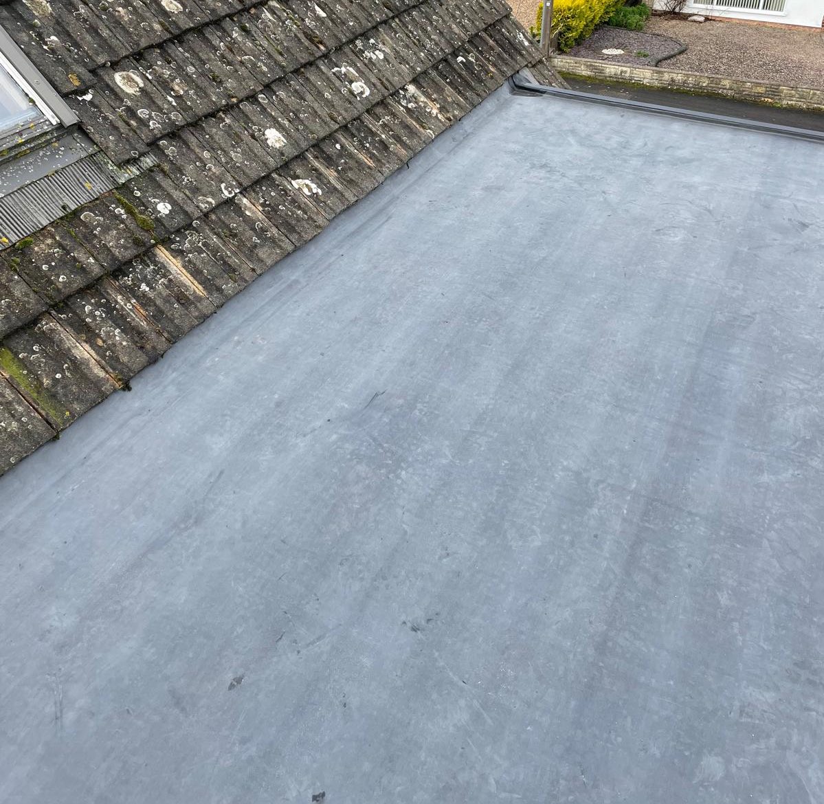 SD__Roofing's tweet photo. Here's a little of what we have been upto recently: 
✨GRP Fibreglass dormers
✨Upgrading polycarbonate roof to a new warm roof 
✨EPDM rubber flat roofs

@WhichTraders https://t.co/E3mUBUVTfn