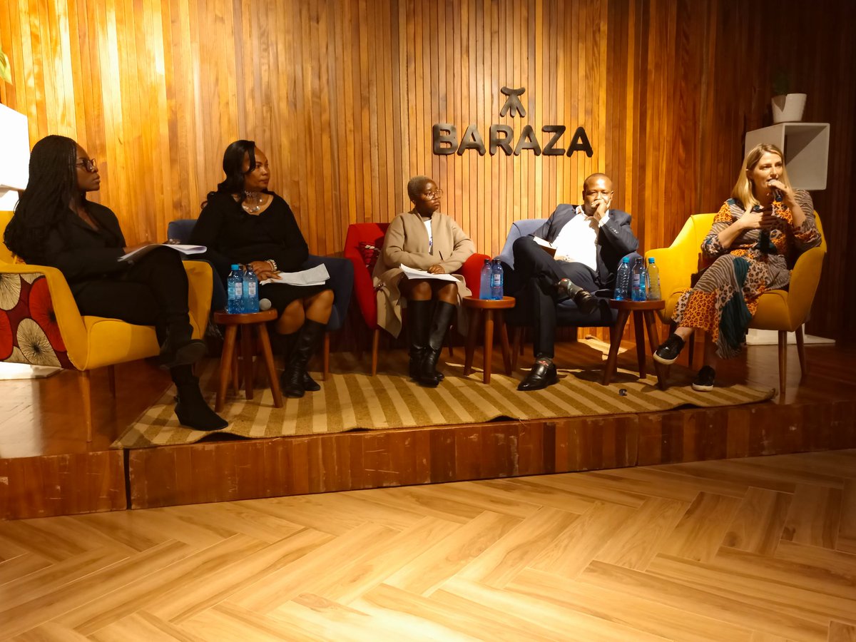 JHRKenya's tweet photo. Stakeholders continue to emphasize on the essence of Media and CSOs collaboration in addressing societal issues, including the triple threat of #HIVAIDs, #teenpregnancies and #GBV. 
#PromisingFutures https://t.co/ah0zoUOLGT