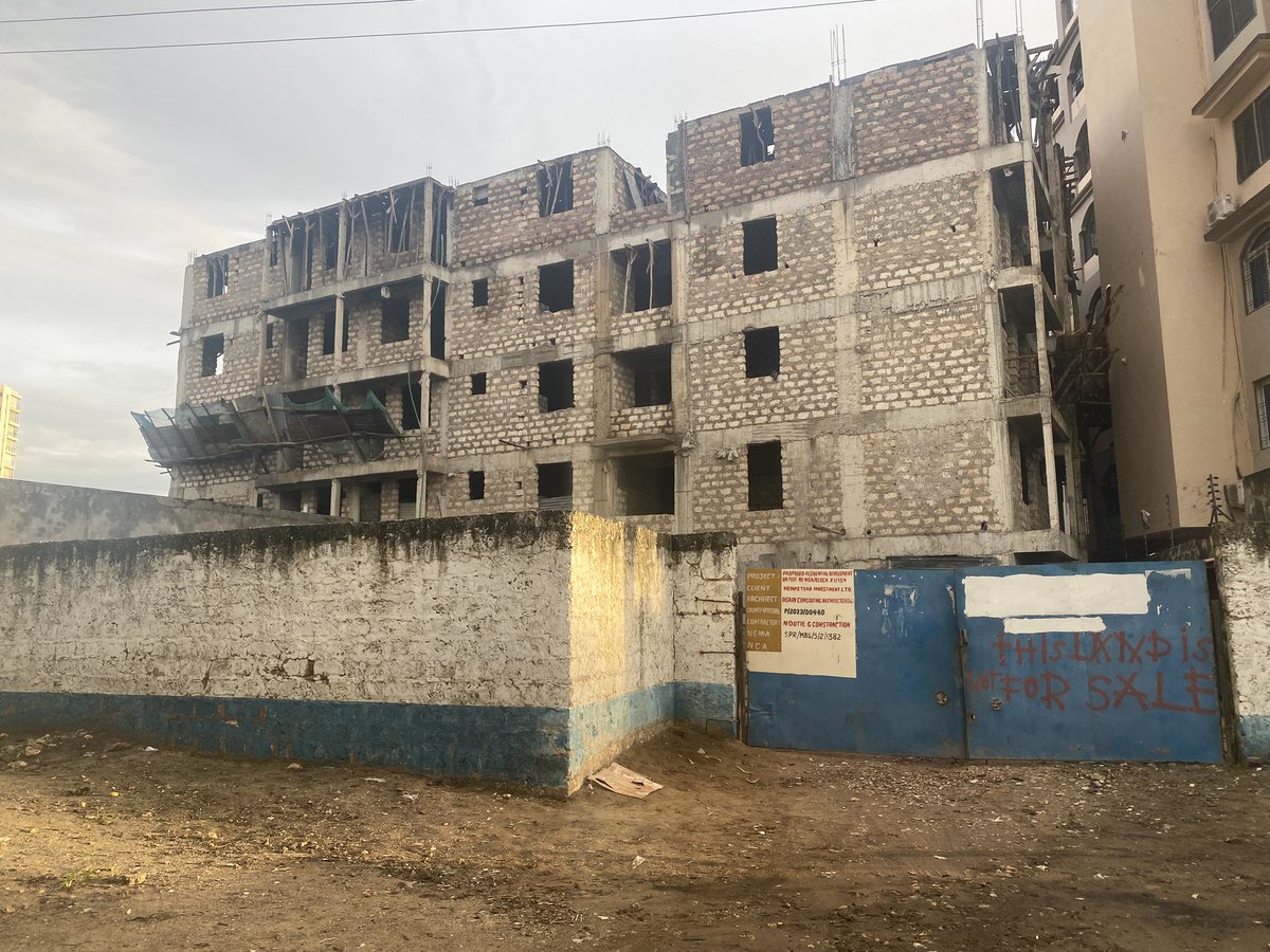 @ClegKE @A_S_Nassir @FrancisThoya001 this is what your building department is approving at Tudor four next/opposite MP Machele’s office see how close the build are @MombasaCGW @MombasaCountyKe