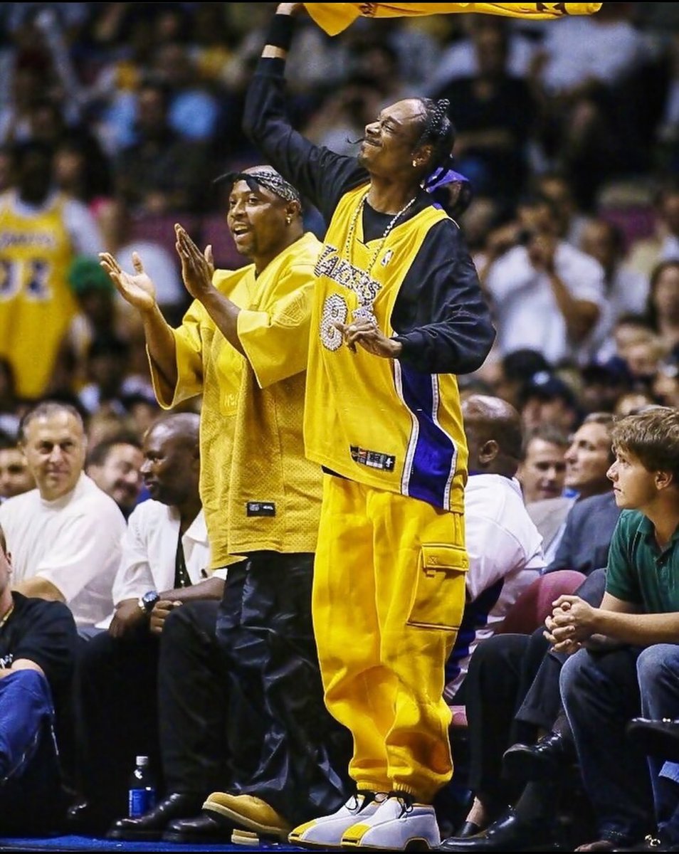 Snoop Dogg & Nate Dogg at the 2002 NBA Finals 🏆