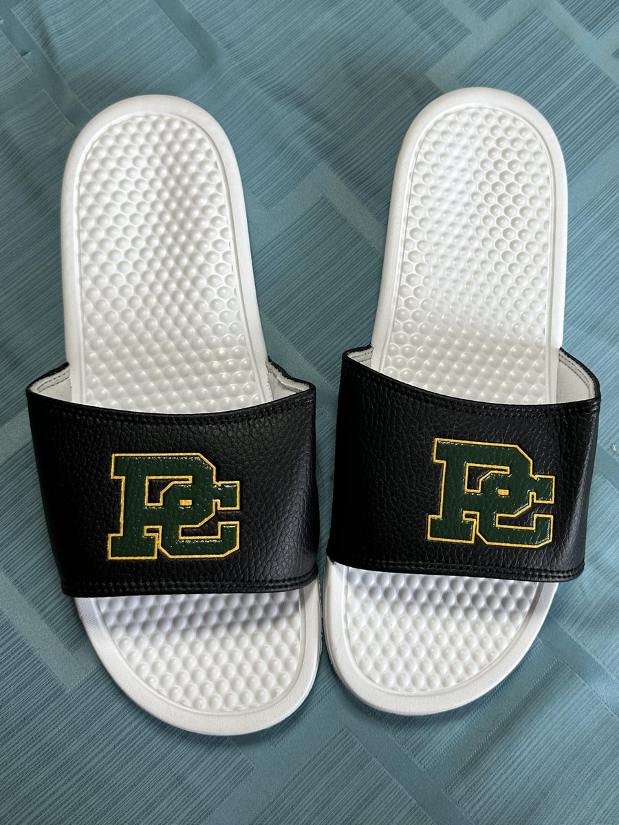 prideslides's tweet photo. Providence Catholic High School is ready for anything with these big 3 in the rotation: Pride Slides, Moon Slides, and of course, Underdawgs!

#customslides #customclogs #promotionalproducts #promo #swag #spiritwear #teamapparel #teamgear #fundraisingideas #fundraiser https://t.co/sgDZOAAv1X