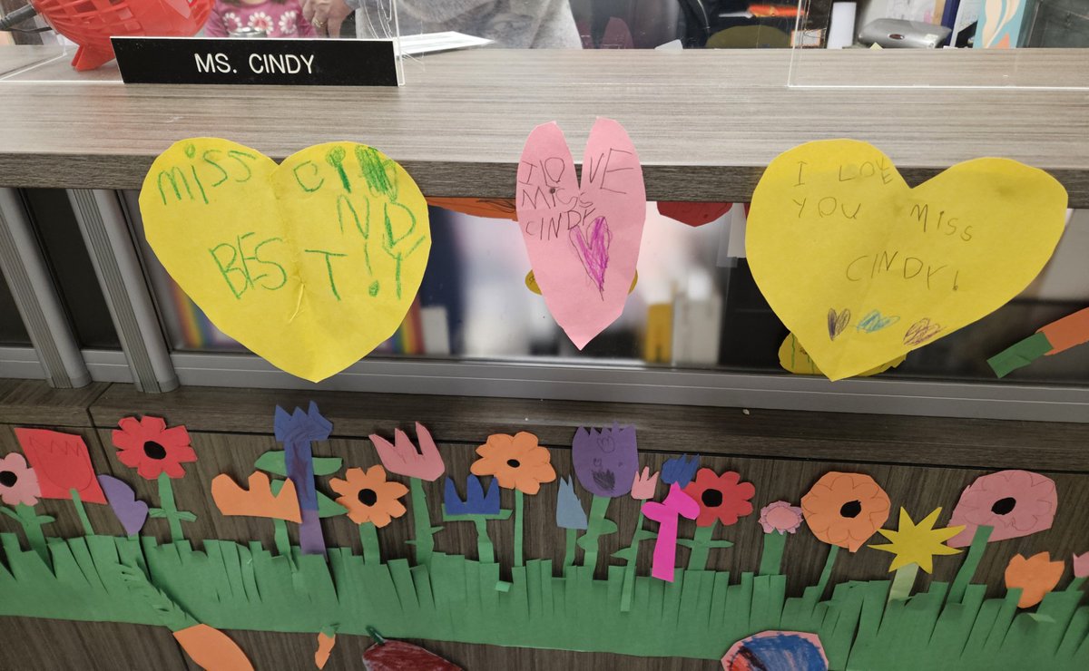 MillersGrovePS's tweet photo. Happy Administrative Assistant's Day Mrs. Cindy!  We love you and appreciate all that you do for us :) https://t.co/6UUoU1IqOd