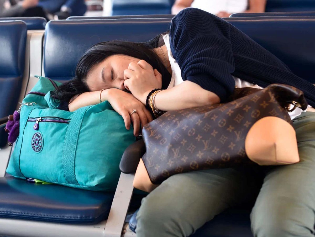 JUSTICE! Airlines Will Now HAVE To Pay You For Delayed/Canceled Flights, Lost Bags, And For Being Overall Sucky!!! buff.ly/3xRy0IC