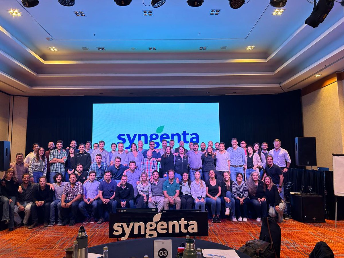 Ing Agr Fran Marinelli 🌱 (@marinelli_fran) on Twitter photo Reunión ST arg con muchas #novedades y mucho trabajo por delante 🫡. Gran equipo de trabajo
<a href="/Syngenta_ar/">Syngenta Argentina</a> #STarg 🤓 #campaña2425 #Maíz #Soja #Trigo Reunión ST arg con muchas #novedades y mucho trabajo por delante 🫡. Gran equipo de trabajo
<a href="/Syngenta_ar/">Syngenta Argentina</a> #STarg 🤓 #campaña2425 #Maíz #Soja #Trigo