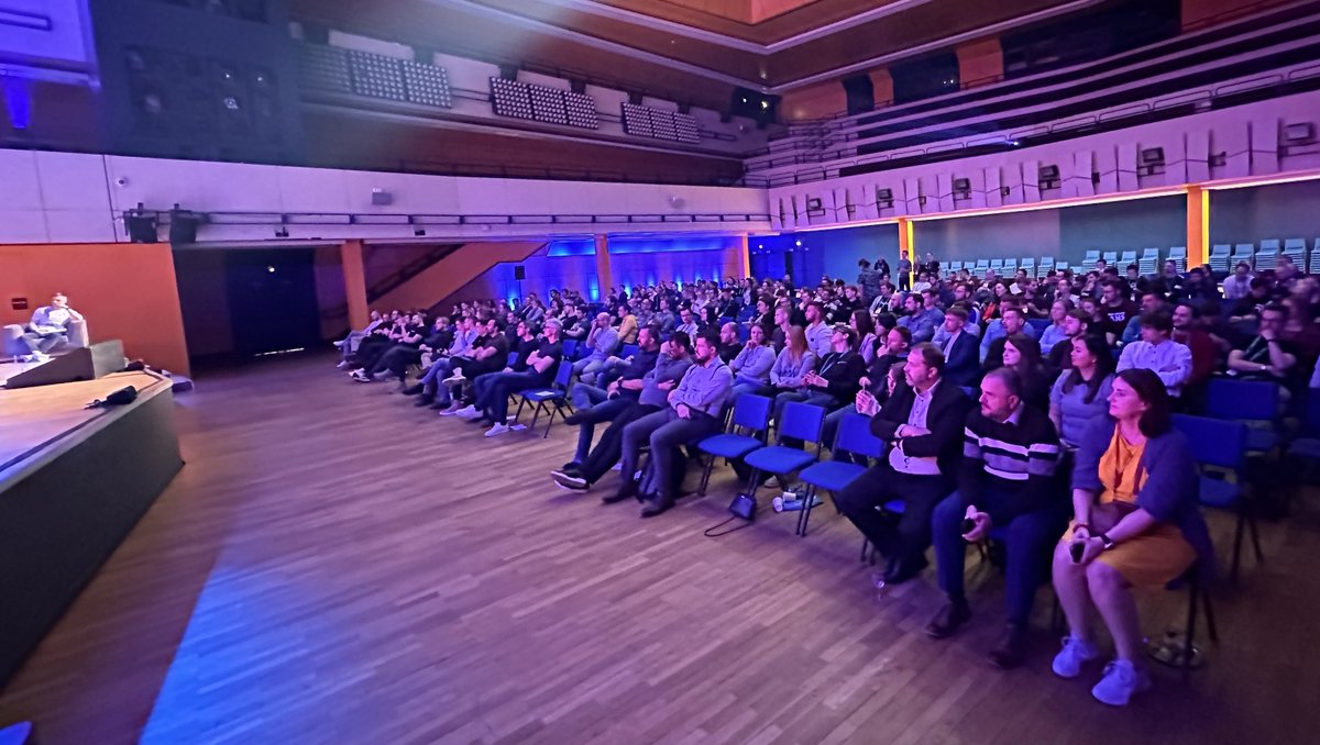 Aplikace IKEM Online získala hlavní cenu v soutěži mobilních aplikací AppParade. Děkujeme všem kolegům, kteří se na vývoji a zdokonalování aplikace podílejí. Poděkování patří i uživatelům za podporu a zpětnou vazbu! 
online.ikem.cz 
<a href="/PetrRaska/">Petr Raska</a>