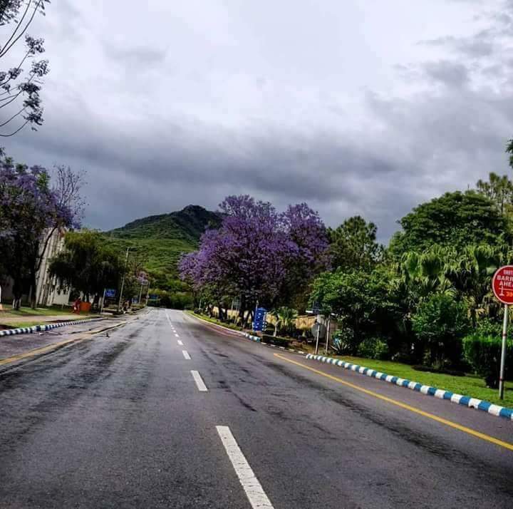 chandi_kha97186's tweet photo. Islamabad, one of the most beautiful capital cities in the world..
#RediscoverPakistan #DestinationPakistan https://t.co/1mXHokRQLk