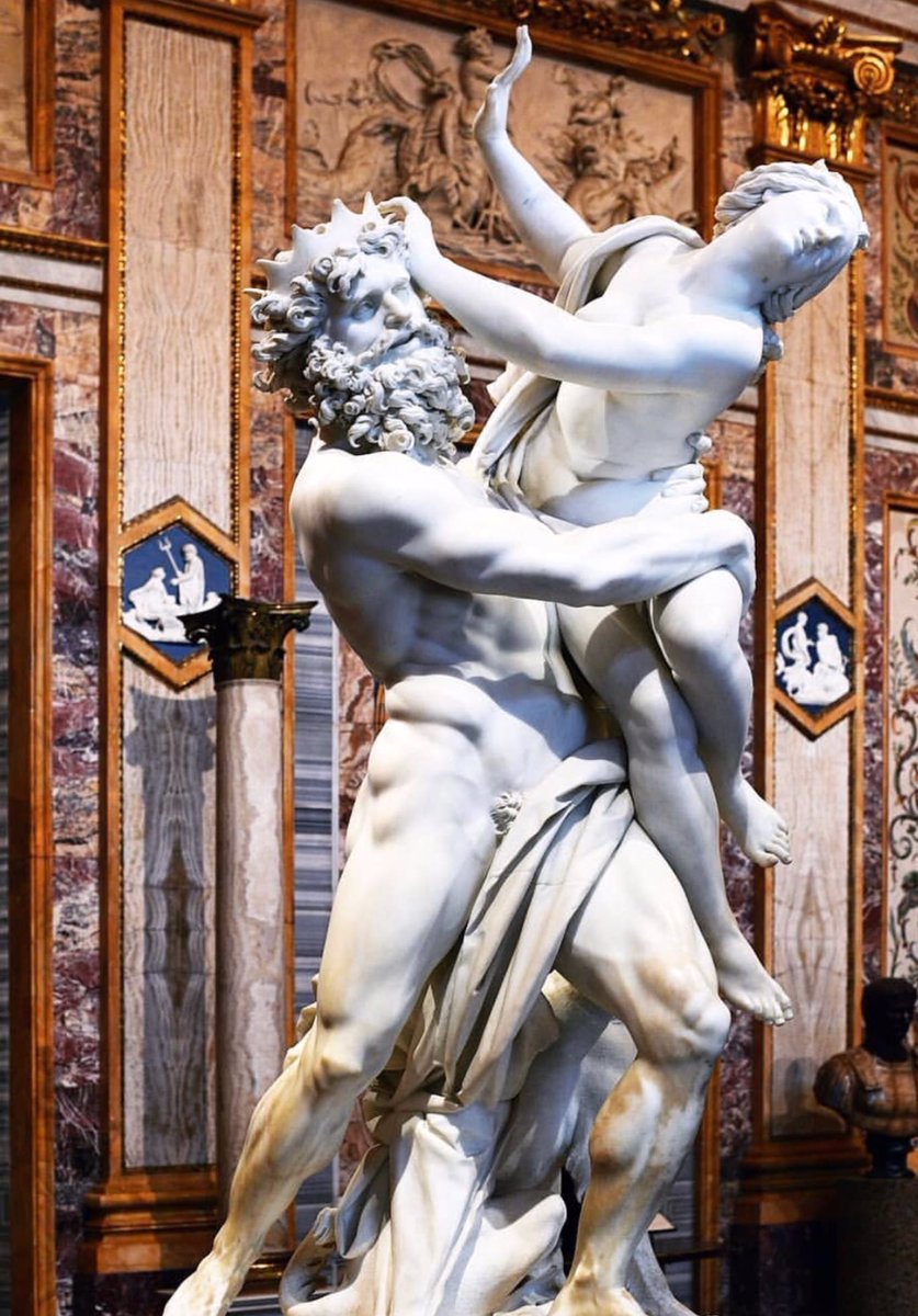 İtalyan sanatçı Gian Lorenzo Bernini'nin 1622 yılında, henüz 23 yaşında yapmış olduğu 'Ölüm Tanrısı Hades ve Persephone'un kaçırılışı' eseri, büyük bir barok-mermer heykel grubudur.