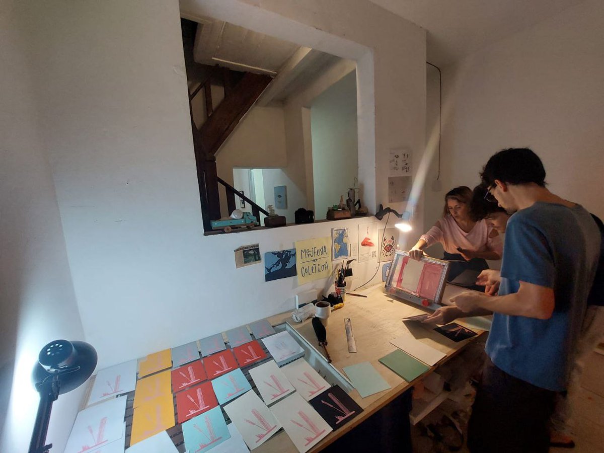 I want to share my research inspired by sashiko and embroidery, stemming from Seri Club 🖤  meetings. I cut black stickers, applying them to the matrix, simulating a fabric seam. This leads to developing the canvas and printing on paper. <a href="/markdayves/">mark dayves</a>